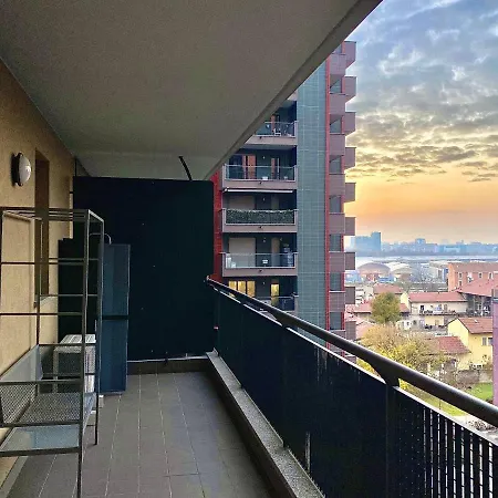 Triumph Tower Milano Politecnico-3